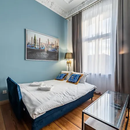 Apartment Marcinkowskiego Old Town #11 By Bookinghost